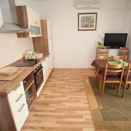 Διαμέρισμα Hrabar *